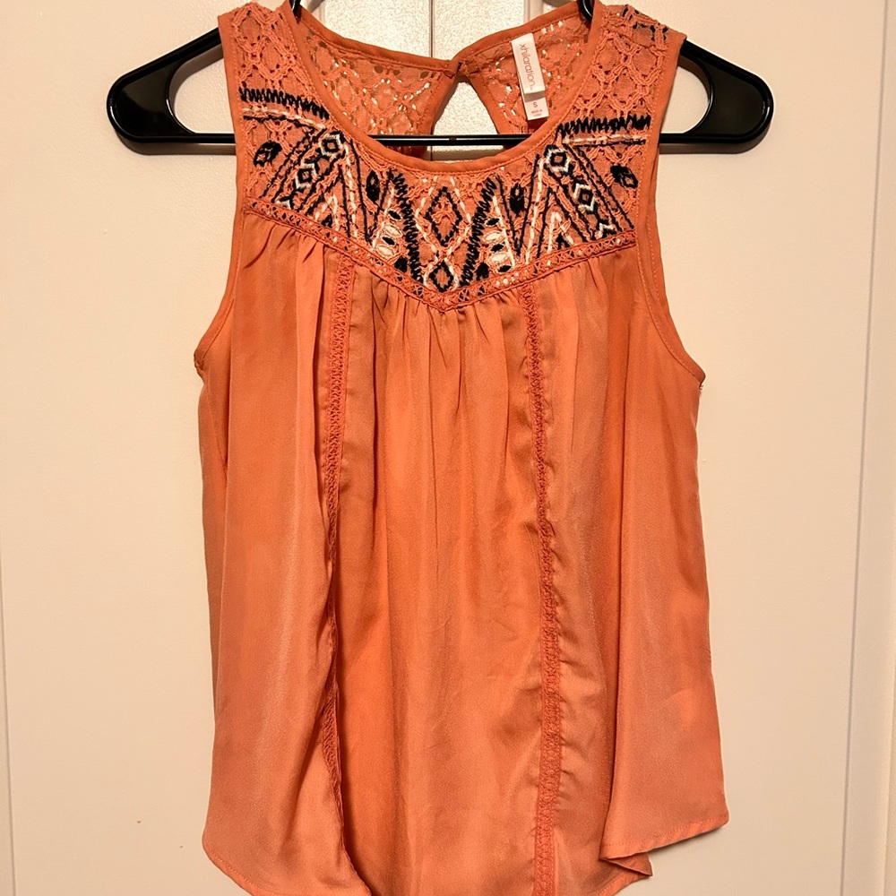 Embroidered Sleeveless Top - Coral